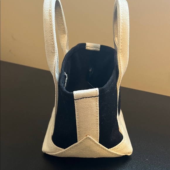 Ralph Lauren Black and White Canvas Tote - Picture 5 of 7